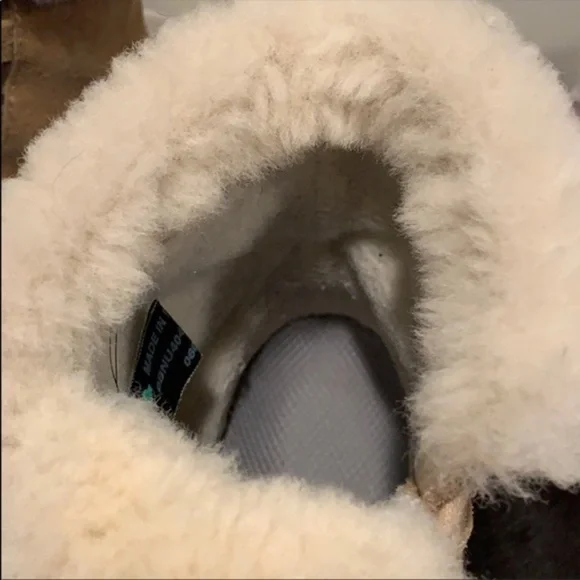 L.L. Bean Vintage Lace Up Shearling Fur Cuff Lace Up Winter Combat Ankle Boots - Picture 3 of 4